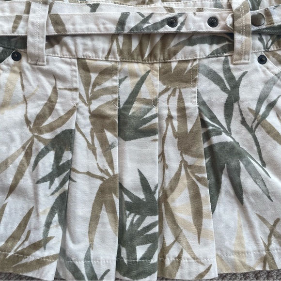 Zara TRF Jungle-Print Low Rise Pleated Mini Skirt Size 4 - Picture 4 of 11